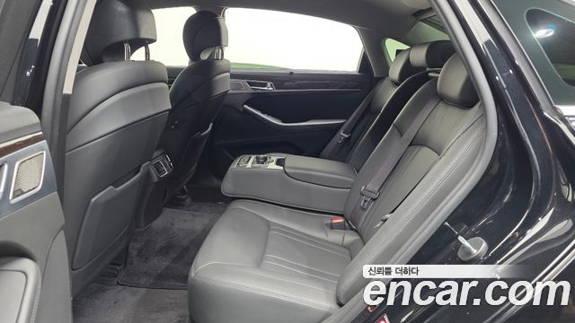 Genesis G80 2017 — photo 12