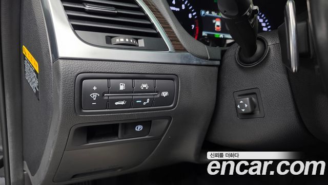 Genesis G80 2017 — photo 18