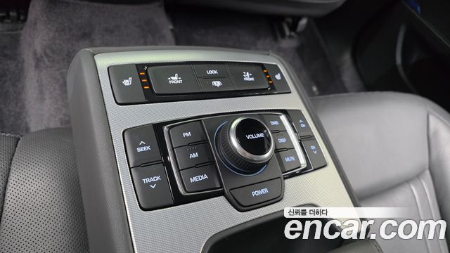 Genesis G80 2017 — photo 19