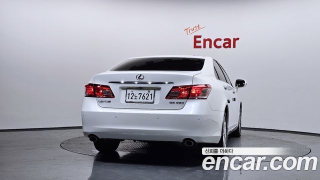 Lexus ES 2011 — photo 4