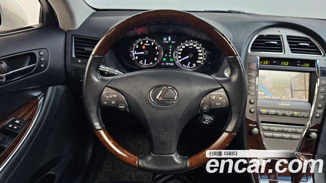 Lexus ES 2011 — photo 14