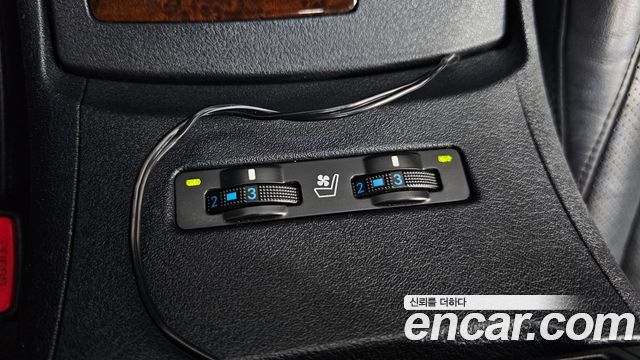 Lexus ES 2011 — photo 18