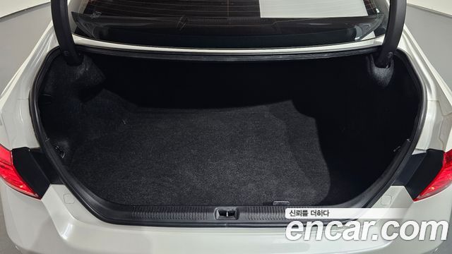 Lexus ES 2011 — photo 19