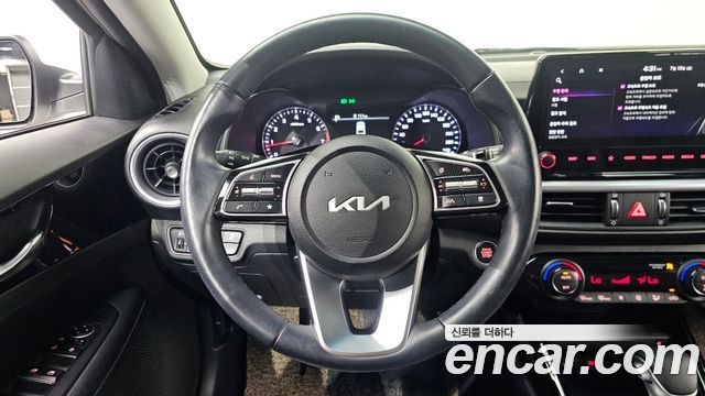 Kia K3 2022 — photo 19