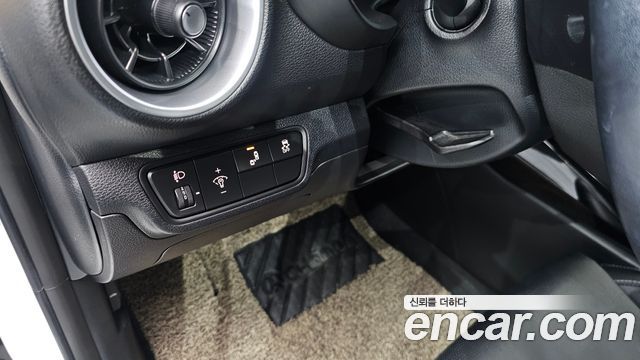 Kia K3 2022 — photo 24