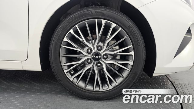 Kia K3 2022 — photo 7