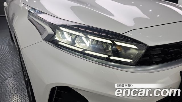 Kia K3 2022 — photo 8