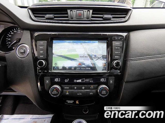 Nissan X-Trail 2018 — photo 12
