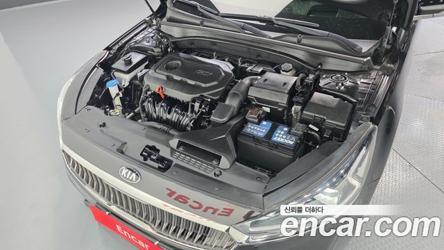 Kia K7 2018 — photo 6