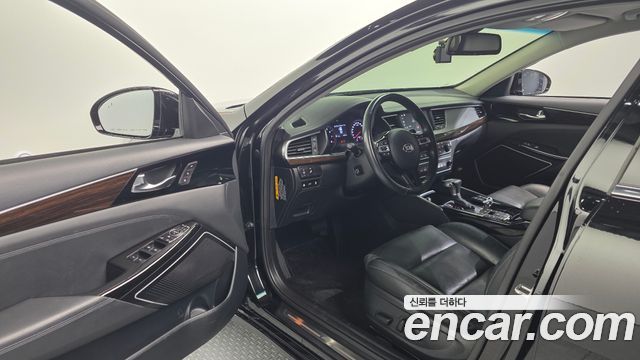 Kia K7 2018 — photo 10