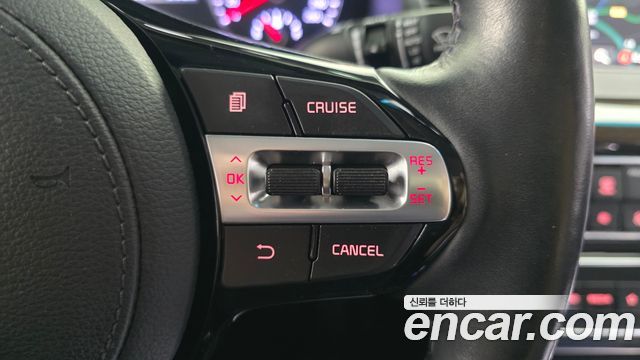 Kia K7 2018 — photo 18