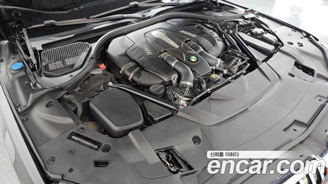BMW 7-Series 2016 — photo 6