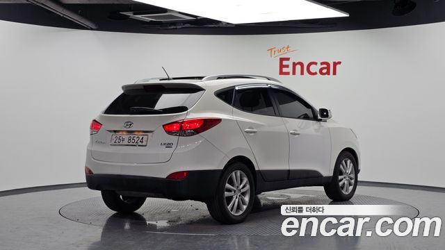 Hyundai Tucson 2012 — photo 2