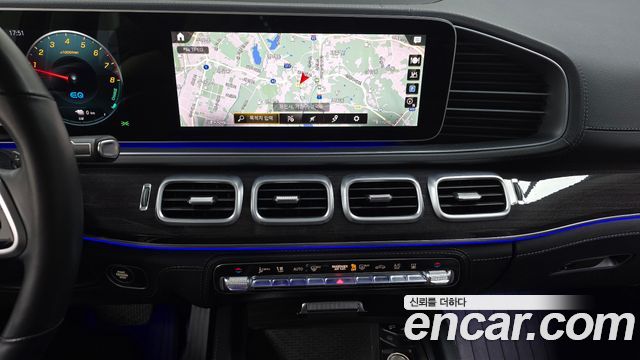 Mercedes-Benz GLE-Class 2021 — photo 19
