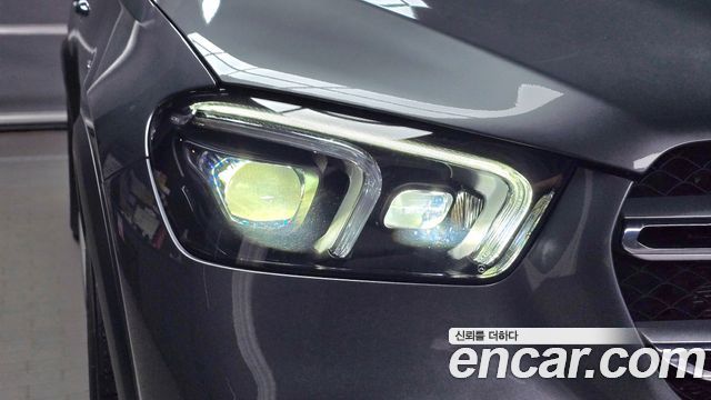 Mercedes-Benz GLE-Class 2021 — photo 8