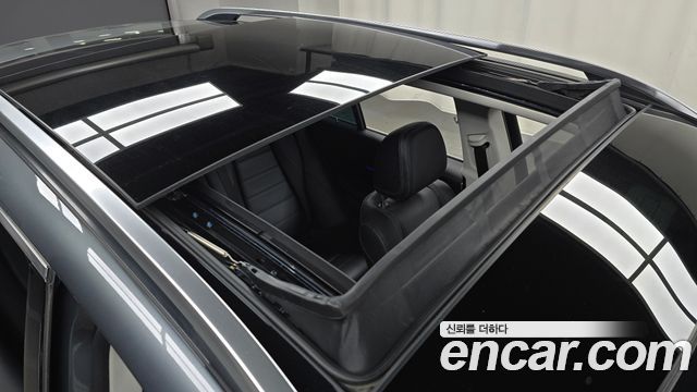 Mercedes-Benz GLE-Class 2021 — photo 29