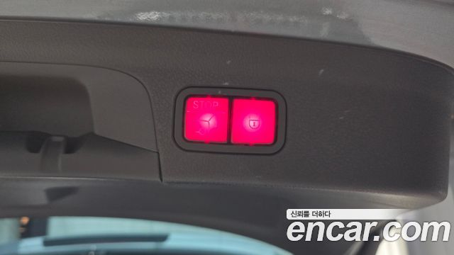 Mercedes-Benz GLE-Class 2021 — photo 32