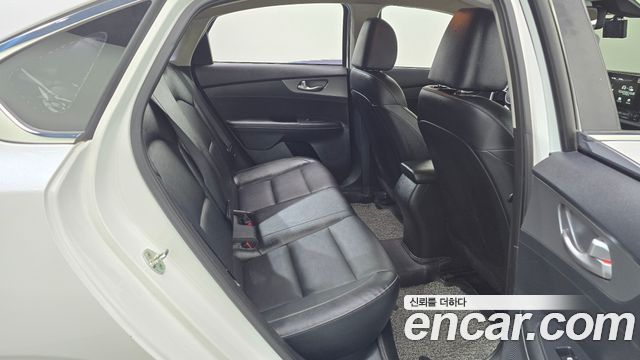 Kia K3 2019 — photo 17