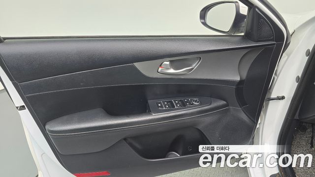 Kia K3 2019 — photo 14