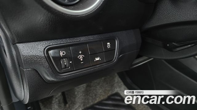 Kia K3 2019 — photo 30