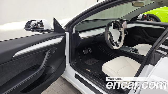 Tesla Model 3 2021 — photo 10