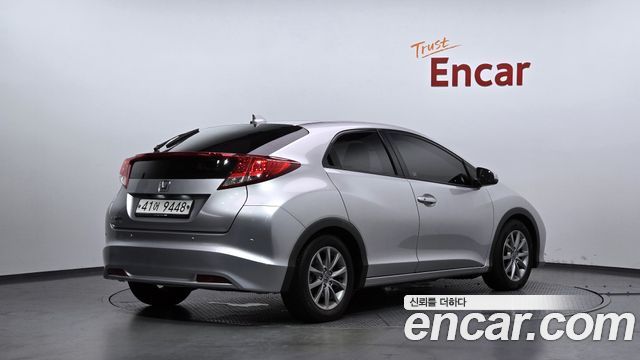 Honda Civic 2013 — photo 2