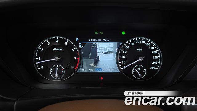 Genesis G90 2019 — photo 11