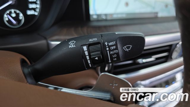 Genesis G90 2019 — photo 29