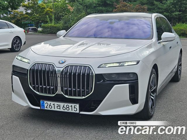 BMW 7-Series 2024 — photo 3