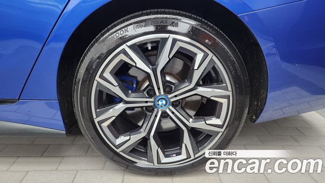BMW i4 2024 — photo 7