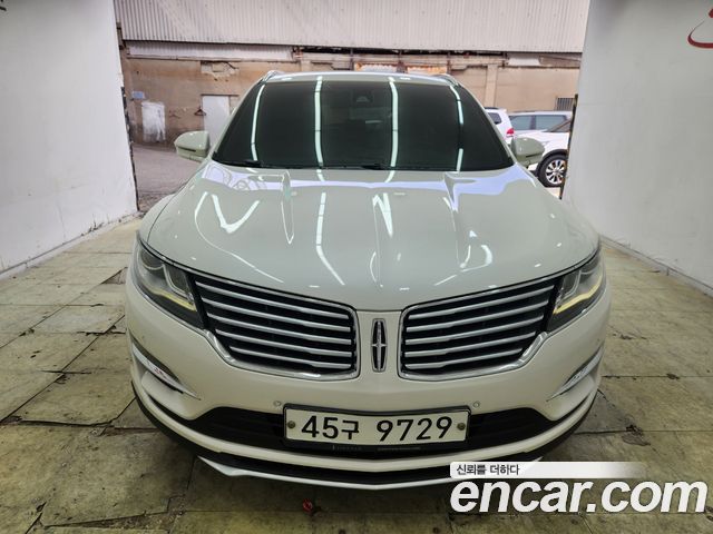 Lincoln MKC 2015 — photo 2