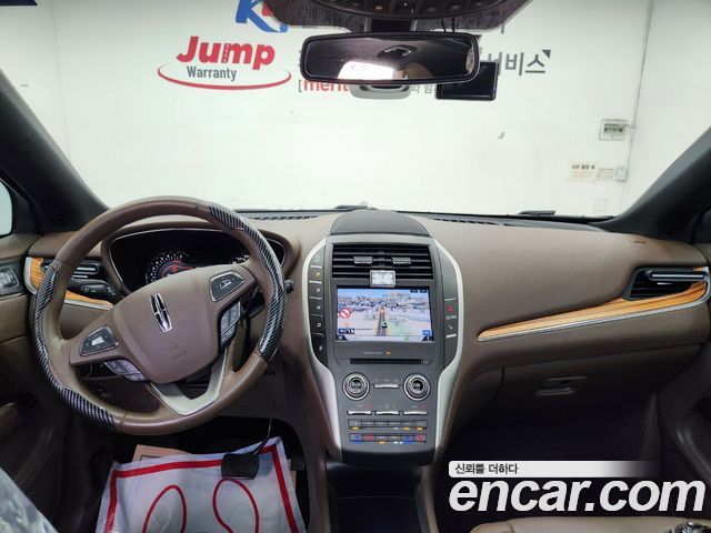 Lincoln MKC 2015 — photo 10