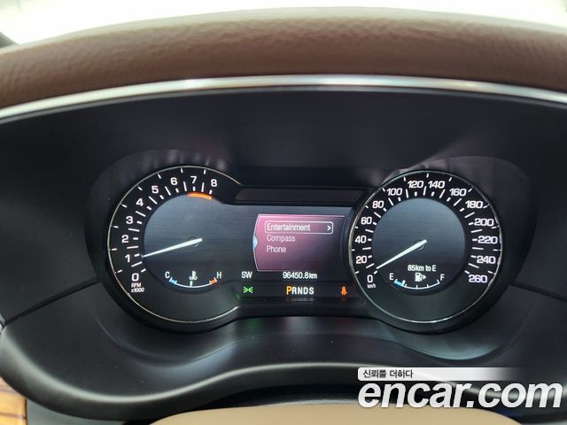 Lincoln MKC 2015 — photo 15