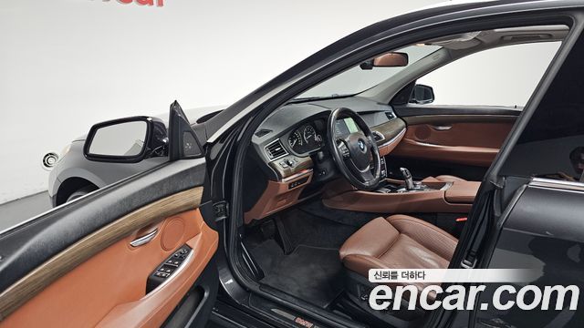 BMW Gran Turismo 2011 — photo 10