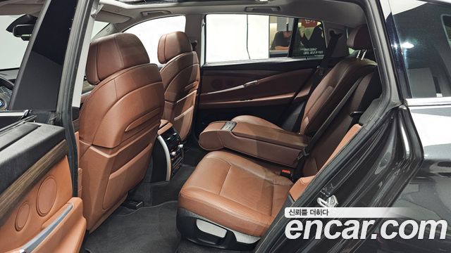BMW Gran Turismo 2011 — photo 12