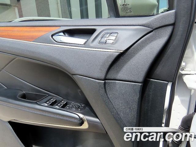 Lincoln MKC 2017 — photo 11