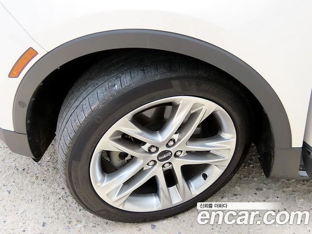 Lincoln MKC 2017 — photo 20
