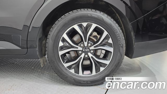 Kia Canival 2022 — photo 7