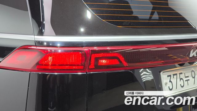 Kia Canival 2022 — photo 9
