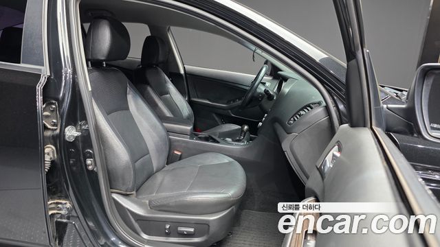 Kia K5 2015 — photo 17