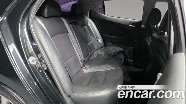 Kia K5 2015 — photo 18