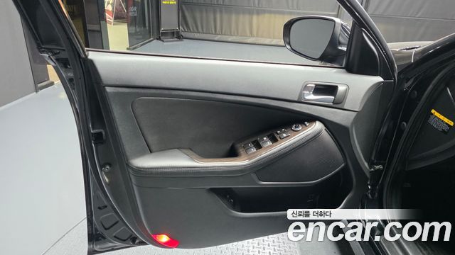 Kia K5 2015 — photo 14