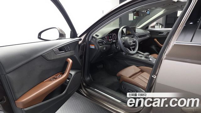 Audi A4 2018 — photo 13