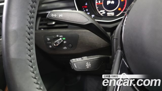 Audi A4 2018 — photo 22