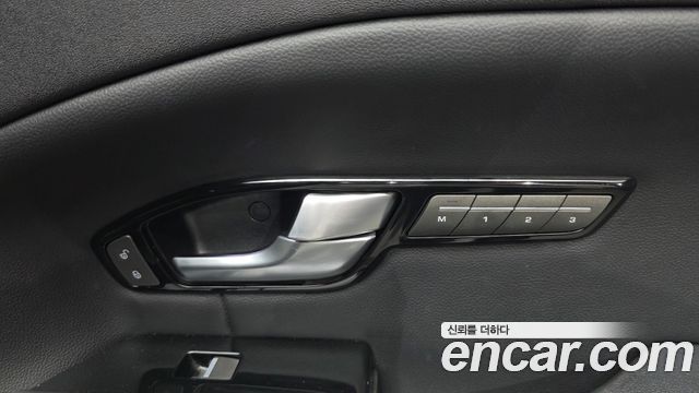 Land Rover Range Rover Evoque 2017 — photo 18