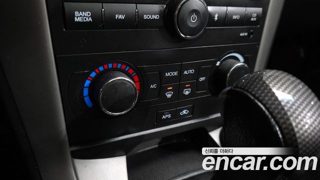 Chevrolet Korea Captiva 2012 — photo 31