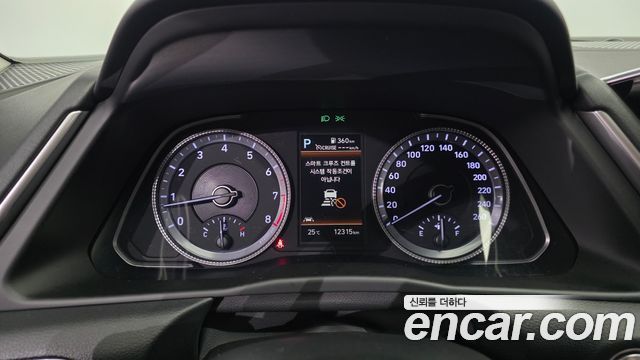 Hyundai Sonata 2022 — photo 11