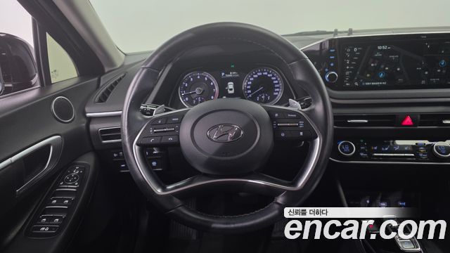 Hyundai Sonata 2022 — photo 21