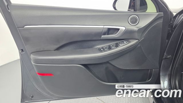 Hyundai Sonata 2022 — photo 14