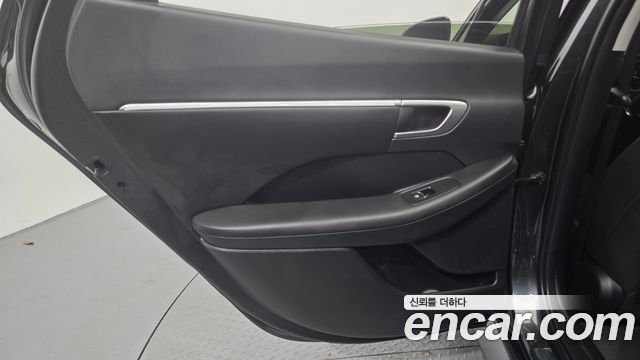 Hyundai Sonata 2022 — photo 15